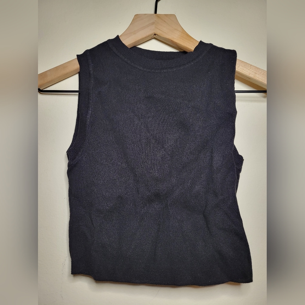 zara black cropped vest tank top, small